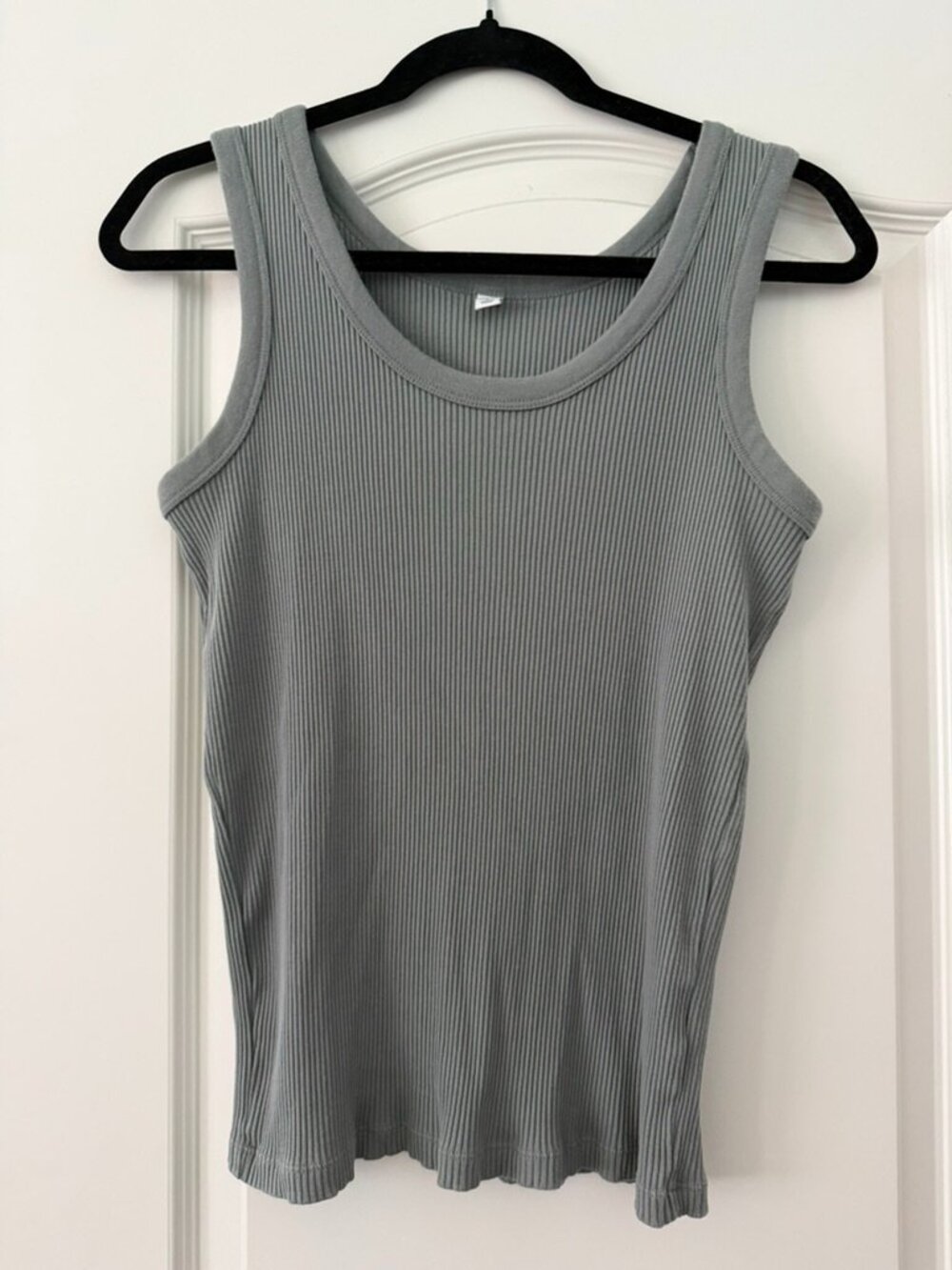 Uniqlo Sage Ribbed Tank Top Size S